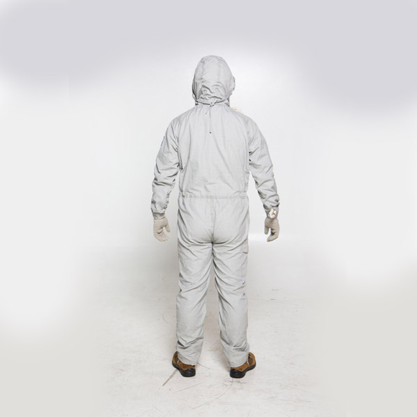 永霏1000KV帶電作業(yè)用連體屏蔽服圖片2 永霏1000KV帶電作業(yè)用連體屏蔽服圖片2