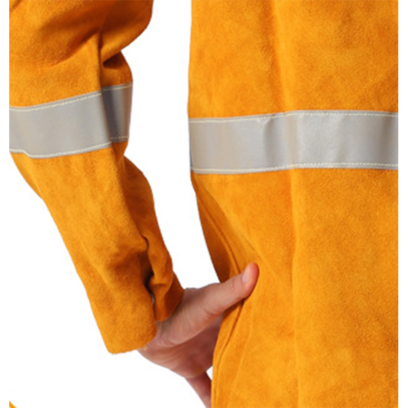 友盟AP-2160金黃色側(cè)開胸全皮焊工服圖片3 友盟AP-2160金黃色側(cè)開胸全皮焊工服圖片3