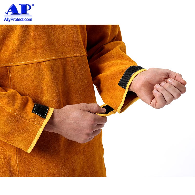 友盟AP-8000金黃色皮護胸帶領(lǐng)長袖圍裙圖片3 友盟AP-8000金黃色皮護胸帶領(lǐng)長袖圍裙圖片3