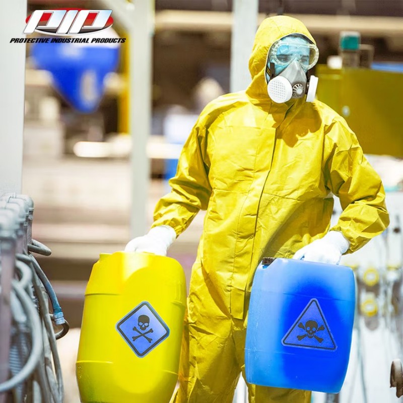 PIP 3678BT膠條款化學防護服圖片1 PIP 3678BT膠條款化學防護服圖片1