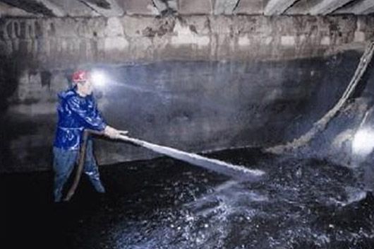 污水池作業處理