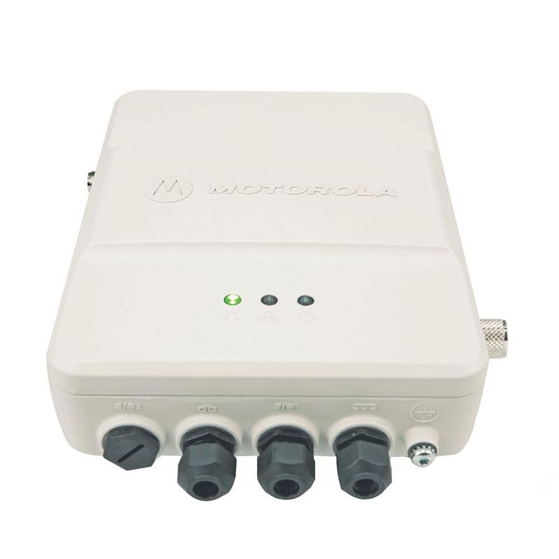 摩托羅拉DMR數字中繼臺SLR1000圖片