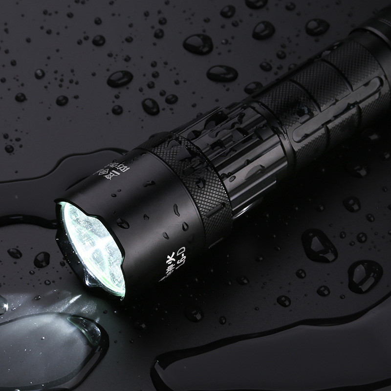 神火L6-D P50強光遠射手電筒圖片3