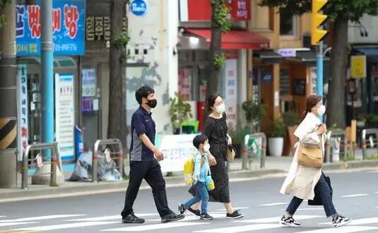 天熱如何規范的佩戴口罩