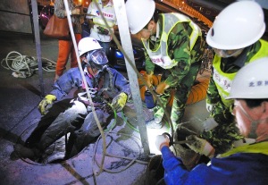 進(jìn)污水管道前